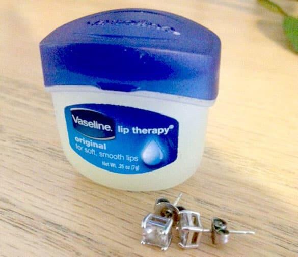 13 Kegunaan Rahasia Vaseline untuk Peralatan Rumah Ini Perlu Kamu Tahu