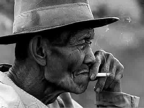 Alasan Mengapa Rokok Menjadi Bagian Budaya Indonesia