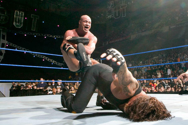 Beberapa storyline atau cerita dalam WWE yang akhirnya dibatalkan