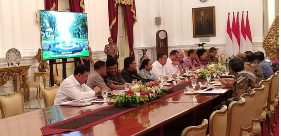 Jokowi Minta Amankan Natal dan Tahun Baru