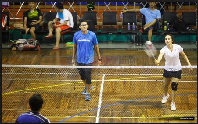 Hadapi Media, Sandiaga Ibaratkan Dirinya dan Anies Seperti Sedang Bermain Badminton