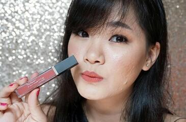 Tips Agar Tidak Malas Memakai Lipstik