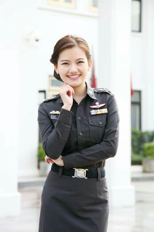 "Hot Police Ladies" Di Beberapa Negara ASEAN Ini Bakal Membuat Gansis Rela Ditangkap