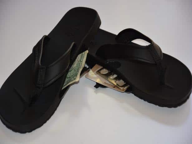 Khawatir Barang Hilang?pakai 11 Barang Tempat Penyimpanan Tersembunyi Ini