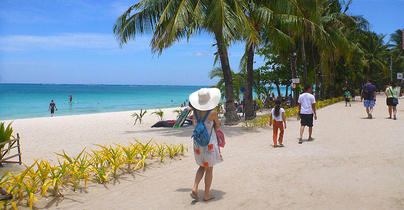 3 Pantai Terbaik di Dunia yang Bisa Disambangi dengan 