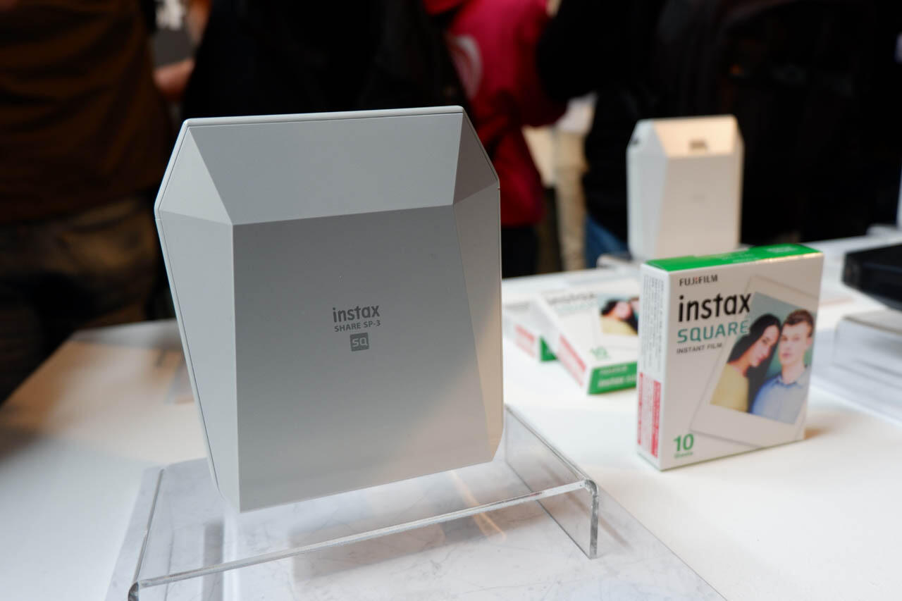 Merasakan Lagi Seninya Cetak Foto dengan Printer Fujifilm Instax SP-3
