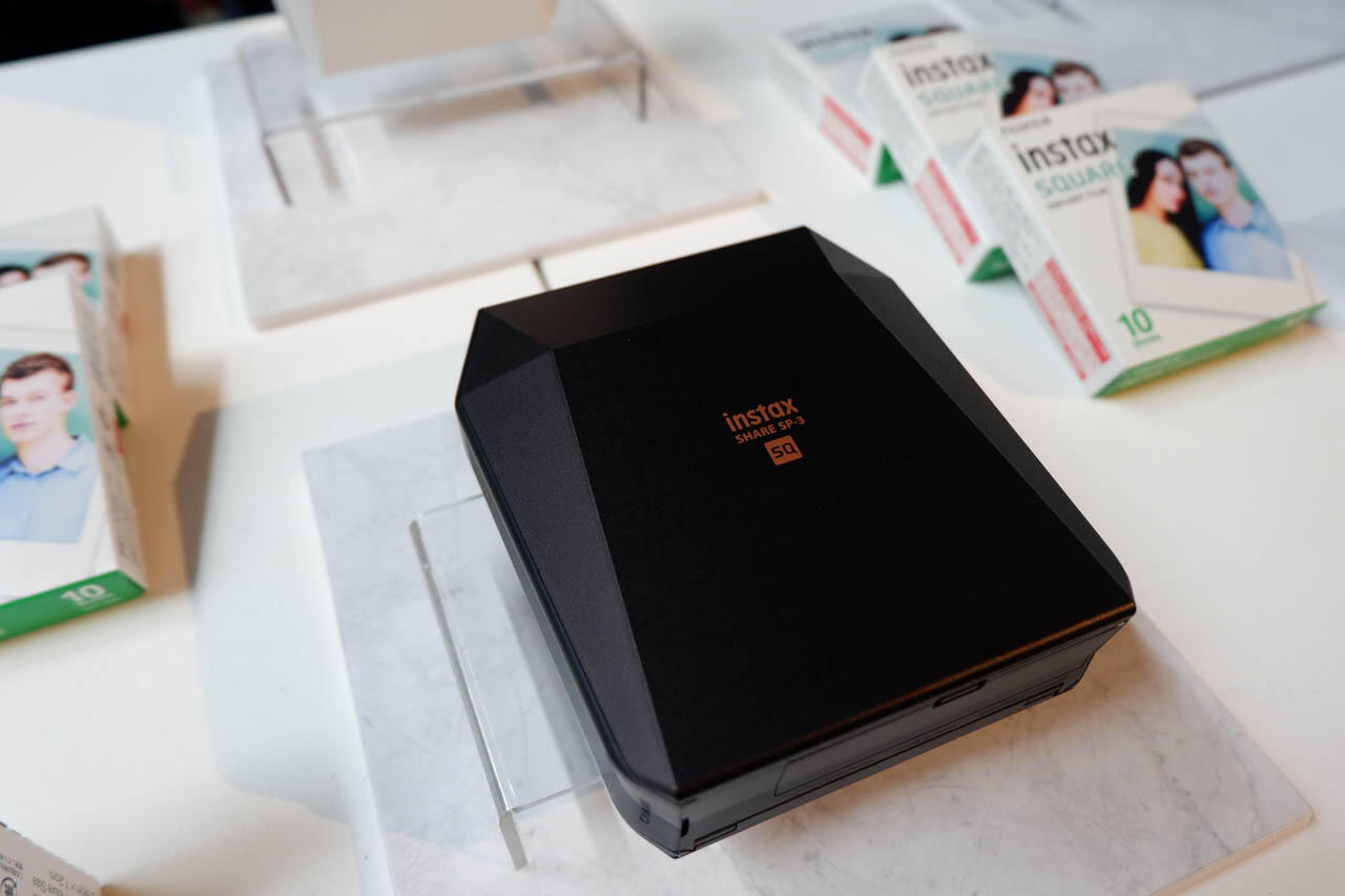 Merasakan Lagi Seninya Cetak Foto dengan Printer Fujifilm Instax SP-3
