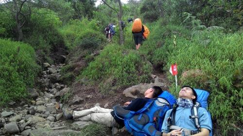 Ekspektasi dan Realita Hobi Mendaki Gunung