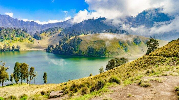 Tahun Baru Jalur Pendakian ke Gunung Semeru Ditutup, Ini Penyebabnya