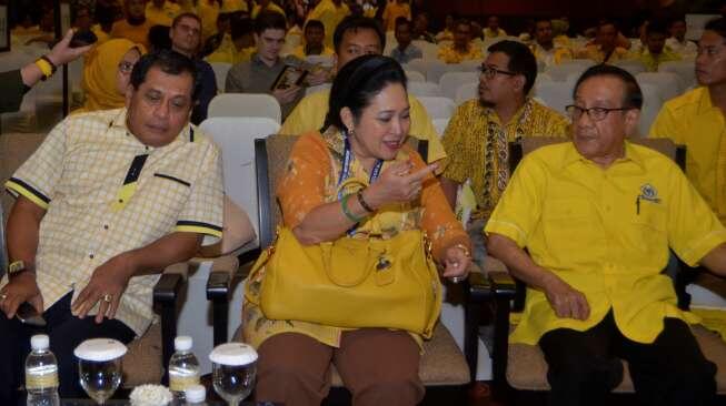 Airlangga Dan Titiek Masih Beda Perihal Sekjen Golkar