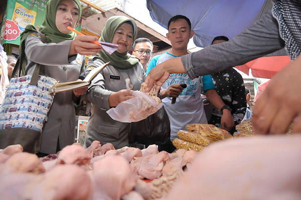 Harga Pangan Naik, Bupati Lamongan Gelar Sidak