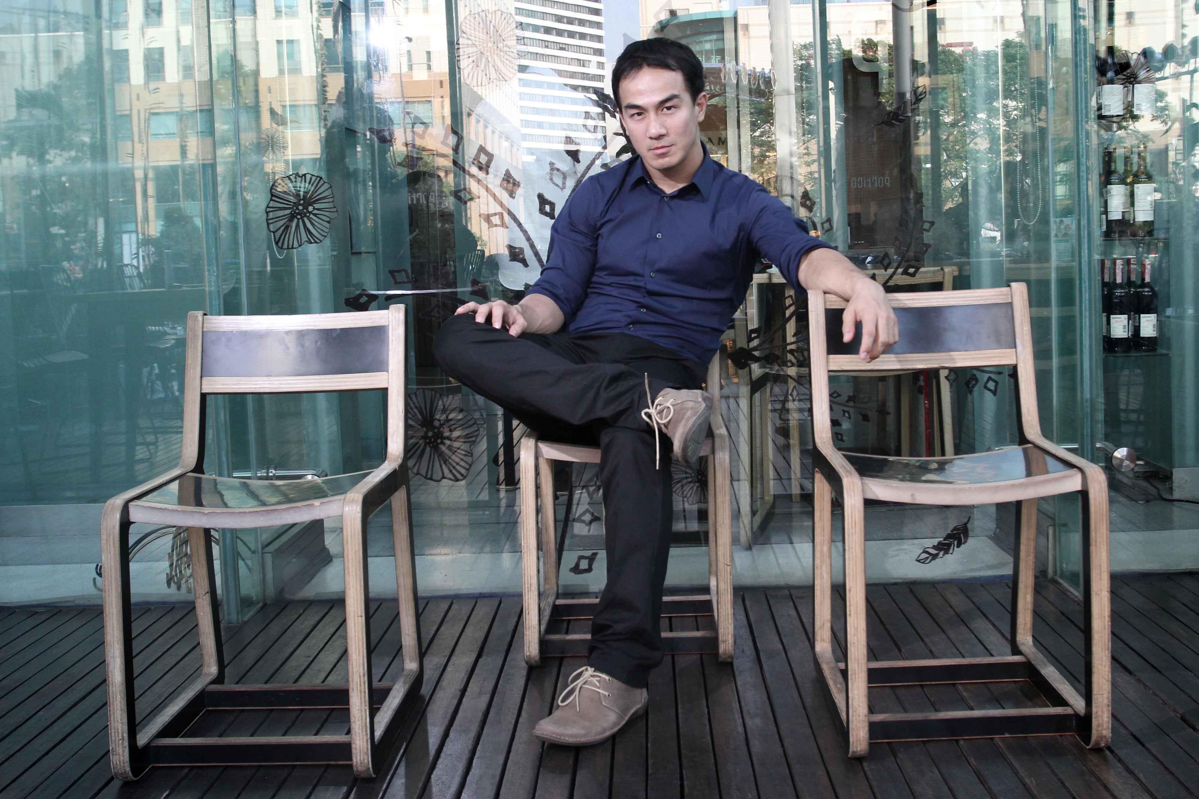Joe Taslim Kapok Sakit Gigi