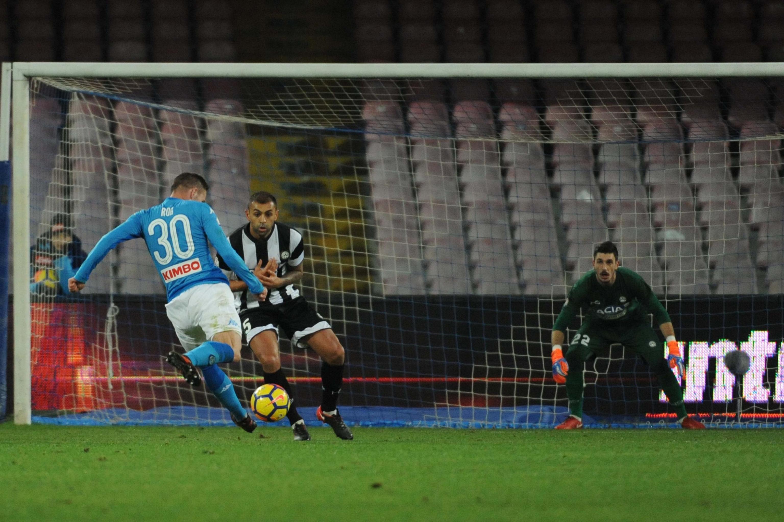 Gol Insigne Jadi Penentu Langkah I Partenopei