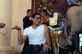 Pagi-pagi, Sandiaga dan Kadis Lingkungan Hidup Perang Pantun