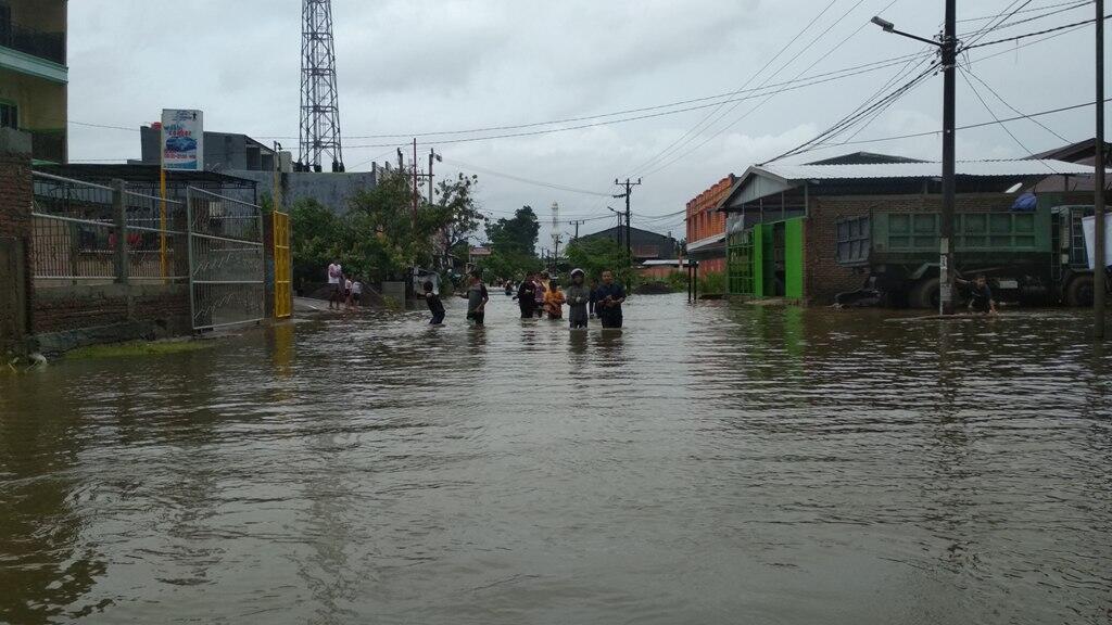 Banjir Rendam Kompleks Kodam Tiga Makassar