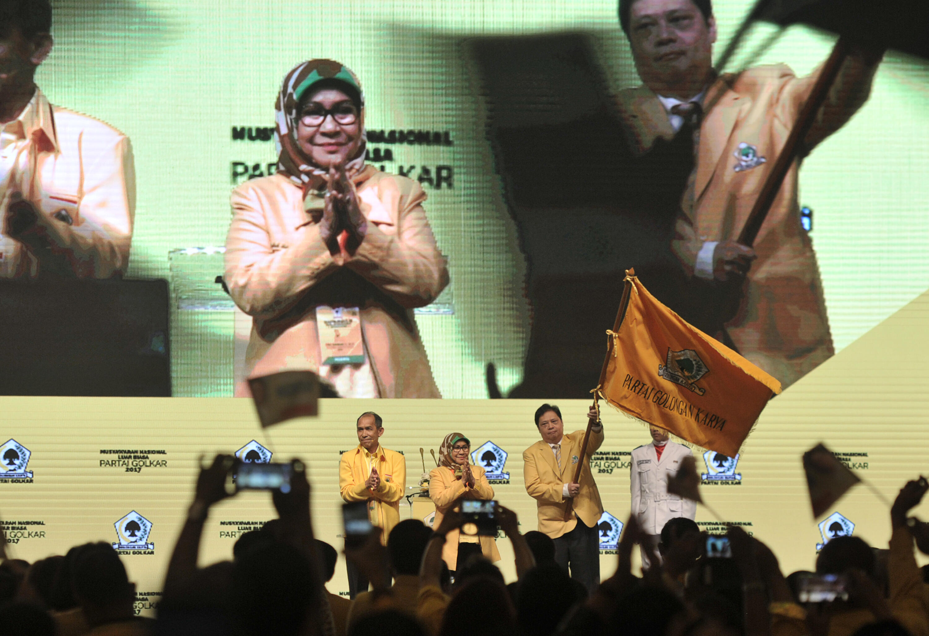Johan: Presiden Tunggu Laporan Airlangga