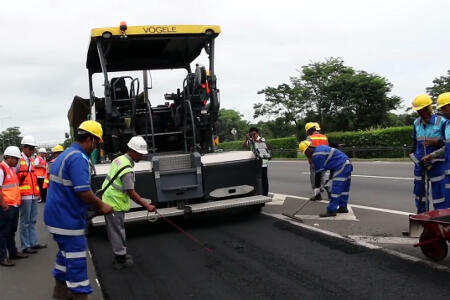 Kementerian PUPR Ujicoba Aspal Limbah Plastik di Tol Tangerang-Merak