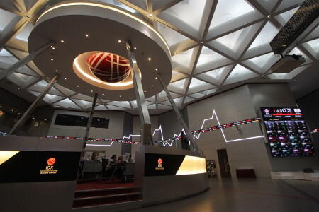 Holding Migas Masih Rencana, Saham PGN Telah Tergerus 42,6%