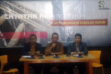 Catatan Hukum 2017: Penegak Hukum Masih Tebang Pilih