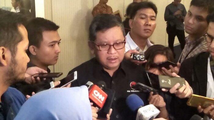 Rangkap Jabatan Airlangga, PDIP Sarankan Tiru Puan dan Wiranto