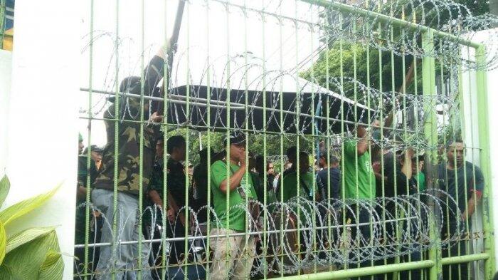Ingin Silaturahmi ke DPP PPP Romi, Kubu Djan Dihadang Puluhan Preman
