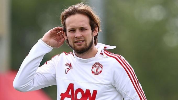 Fenerbahce Incar Bek Tangguh Manchester United di Bursa Transfer Musim Dingin