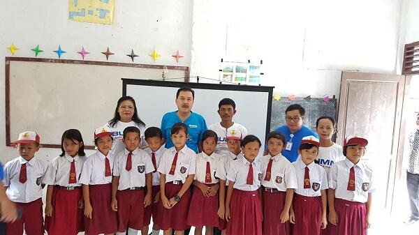 Dirut Perum Jamkrindo Jadi Guru SDN Parhitean