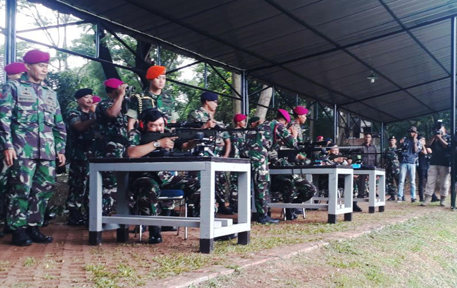 3 Keseruan Ini yang Bisa Kamu Lihat Saat Panglima TNI Kunjungi Korps Marinir