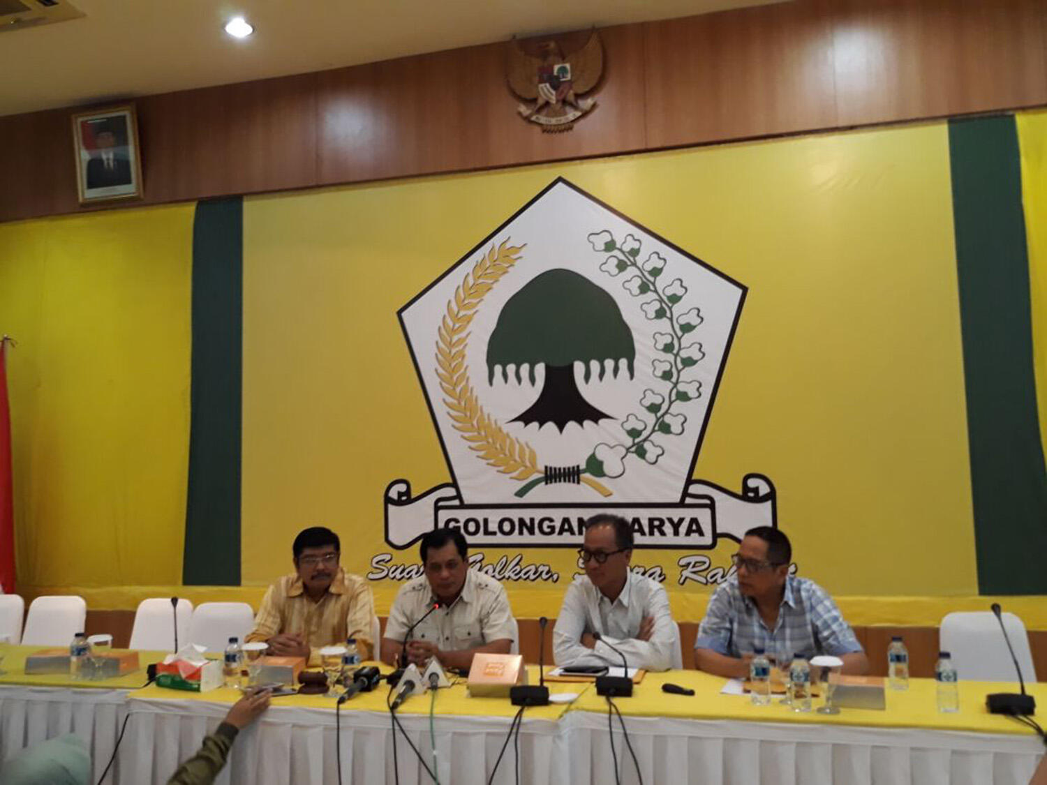 Jelang Pilkada Jawa Barat, Ini yang Dilakukan Golkar dan PDI Perjuangan