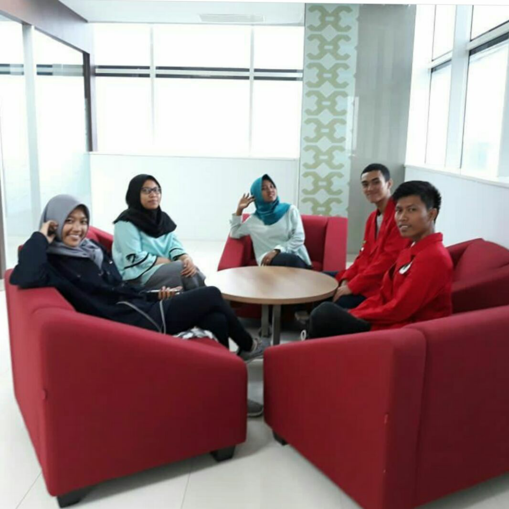 Waaah...
Indonesia Memiliki Perpustakaan Tertinggi Di Dunia ??