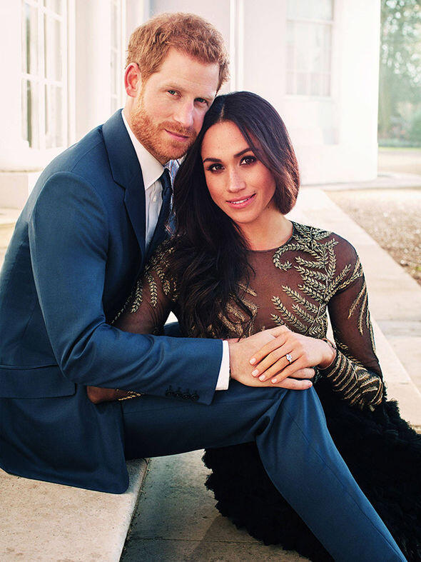 Meghan Markle Tampil Menawan dengan Balutan Gaun Rp 1 M di Foto Pertunangan