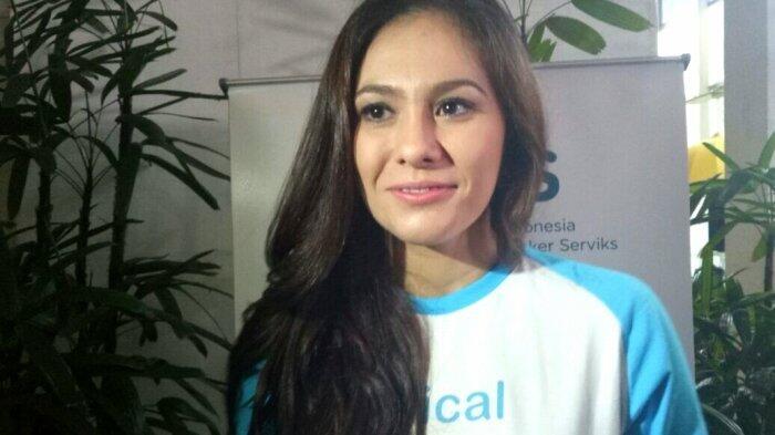 Kelakuan Wulan Guritno di Masa Lalu Bikin Pusing Ibunya