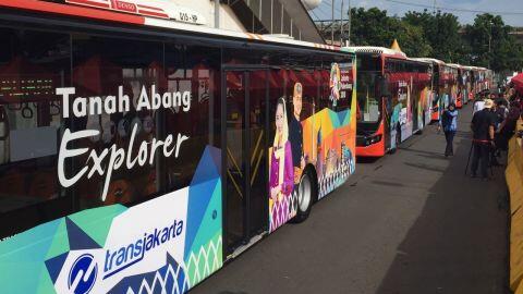 Menikmati Bus Tanah Abang Explorer yang Gratis dan Bebas Macet