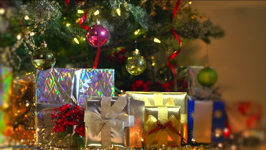 Untuk hadiah natal, Netizen membantu Anak ini memviralkan akun aneh Ayahnya