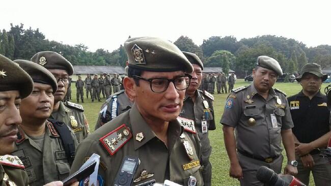 Seminggu Berdagang di Tenda, PKL Tanah Abang: Seneng Banget!