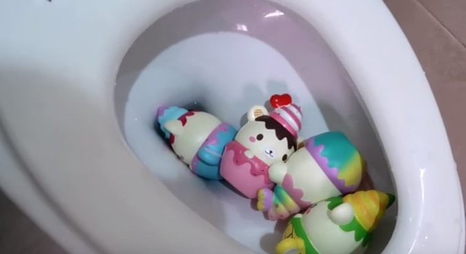 Unggah Video Buang Squishy, Ria Ricis Dikritik Aktivis Lingkungan