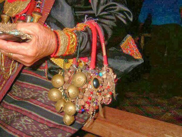 MENGENAL DAYAK DUSUN LOTUD & KEPERCAYAANNYA