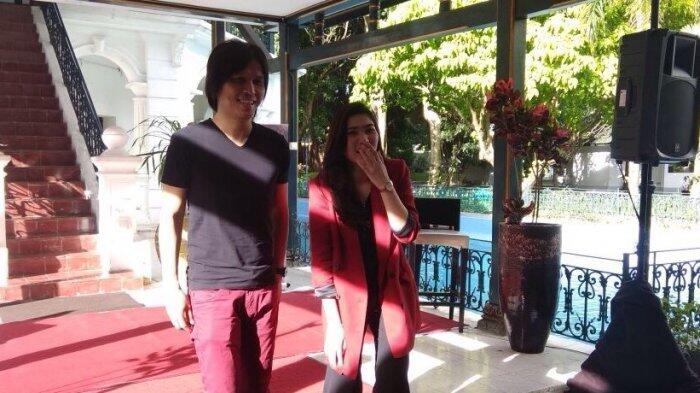 Malam Tahun Baru, Isyana Sarasvati Boyong Keluarganya ke Jogja