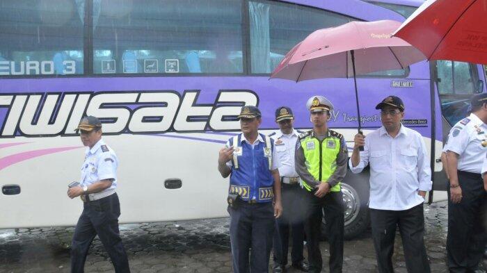 Banyak Jalur Wisata Menanjak Menhub Minta Rem Bus-bus Wisata Dicek