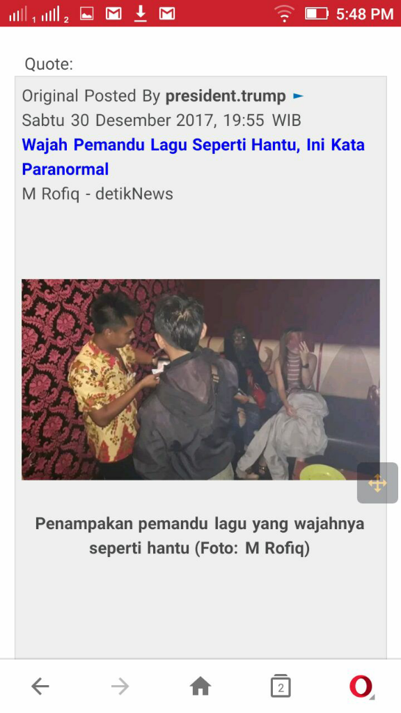 Masih Ingat Wanita Pemandu Lagu yang Wajahnya Mirip Hantu? Ternyata Ini Penyebabnya