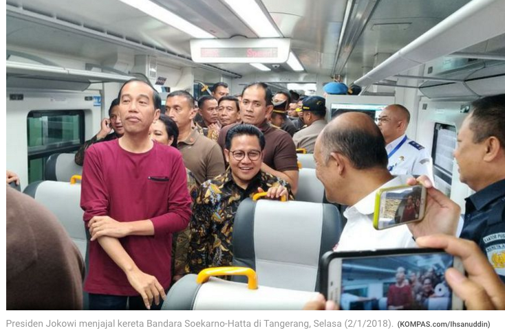 Pakai Kaus dan Sepatu Kets, Jokowi Resmikan Kereta Bandara