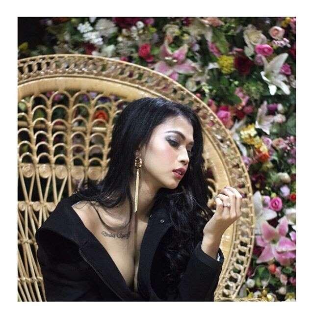 Dinda Syarif Jadi Wakil Indonesia di Ajang Internasional, Lihat Foto-foto Hot nya!