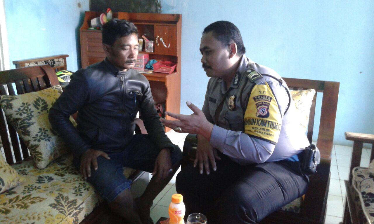 Bhabinkamtibmas Sambang Ke Rumah Warga