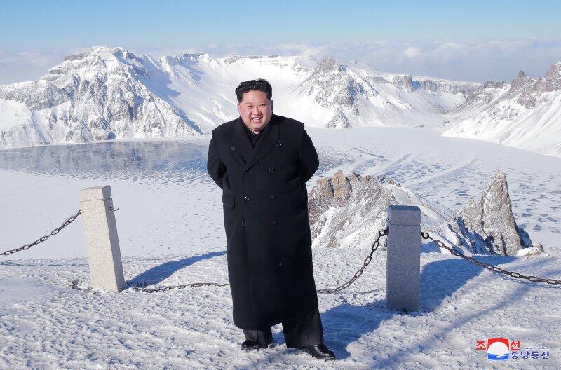 Balas Kim Jong-un, Trump Klaim Tombol Nuklirnya Lebih Besar