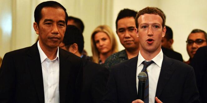 Gaya Jokowi dan Zuckerberg Pakai Kaus 'Oblong', Keren Mana?