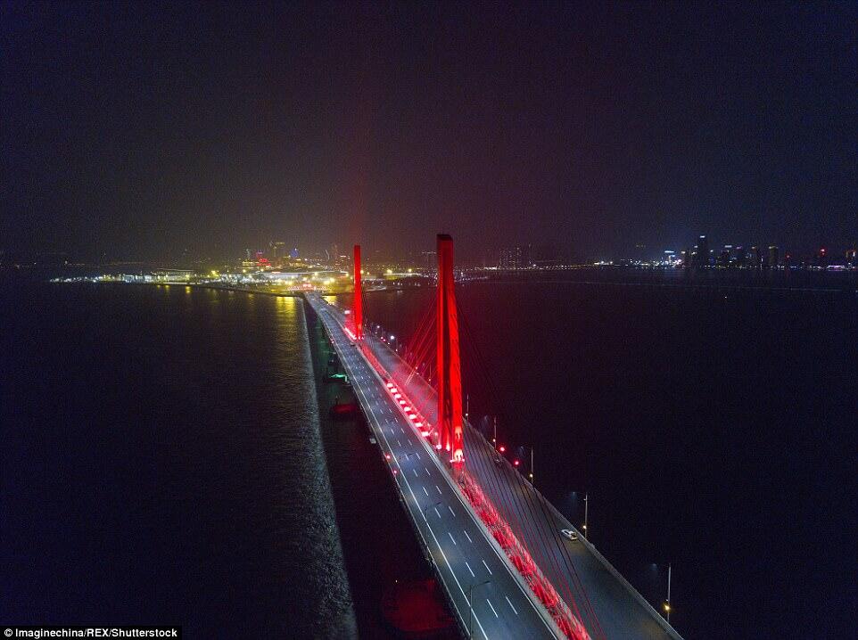 Jembatan Terpanjang Di Dunia China Selesaikan Jembatan Laut Terpanjang di Dunia KASKUS