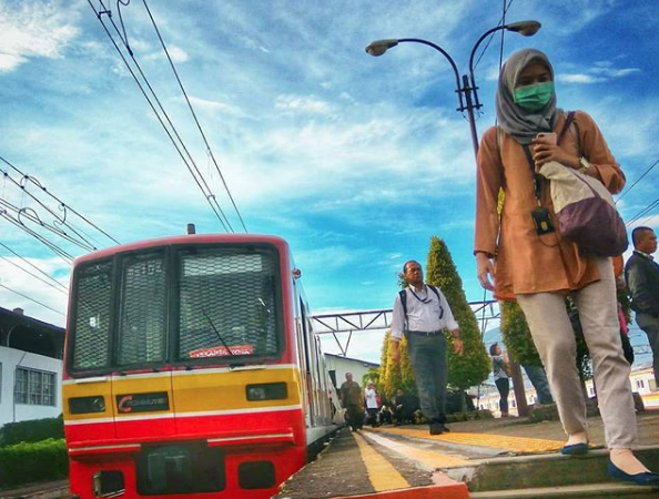 Sepanjang Tahun 2017, 315 Juta Penumpang Naik Commuter Line