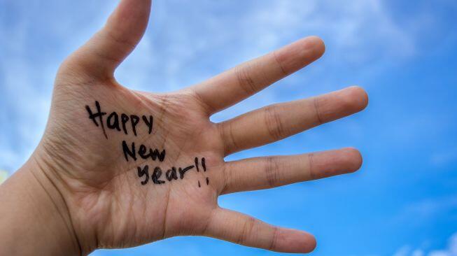 10 Pertanyaan menyebalkan yang selalu di tanyakan saat tahun baru!