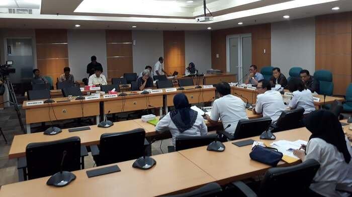 Dewan Ngamuk, Anies Bohongi Publik karena Hapus Kriteria Profesional dari Pergub