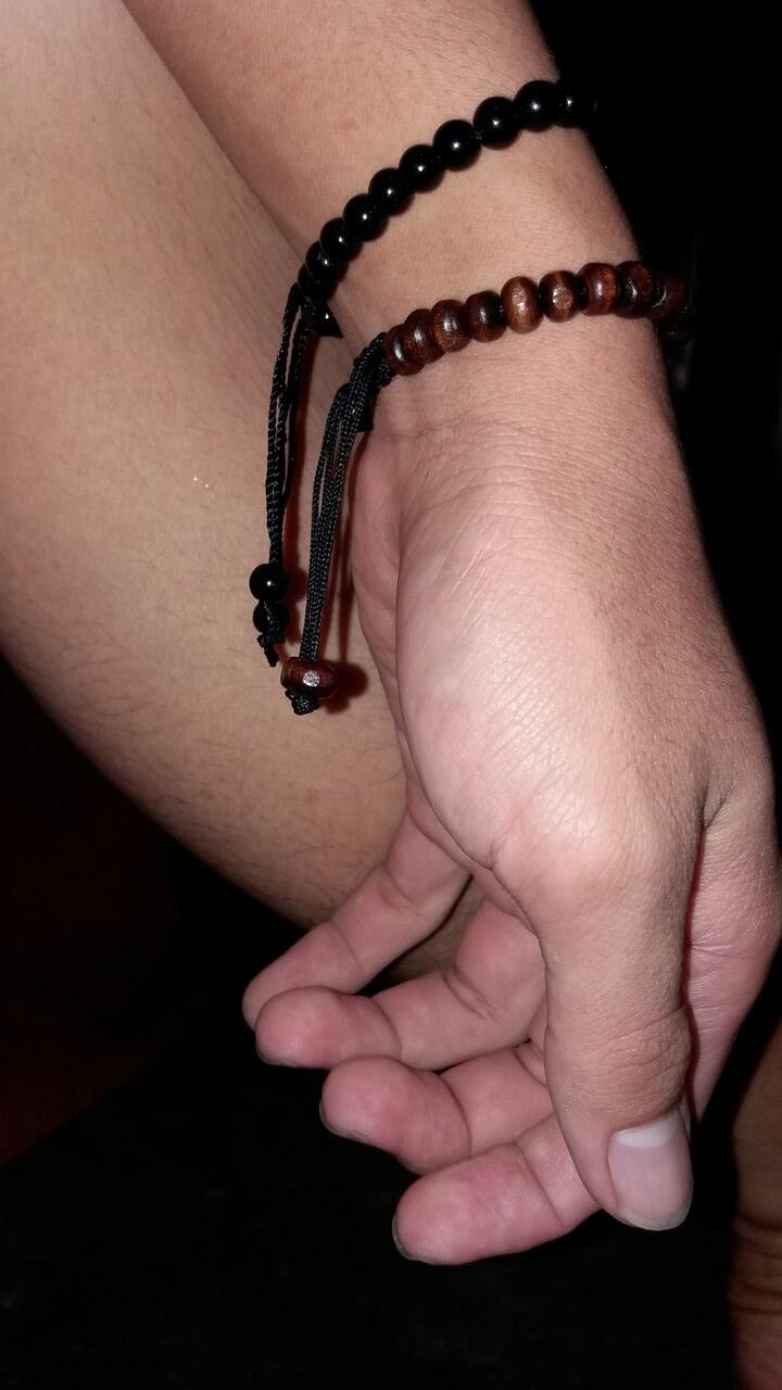 Gimana pendapat kalian tentang cowo yang pake gelang??